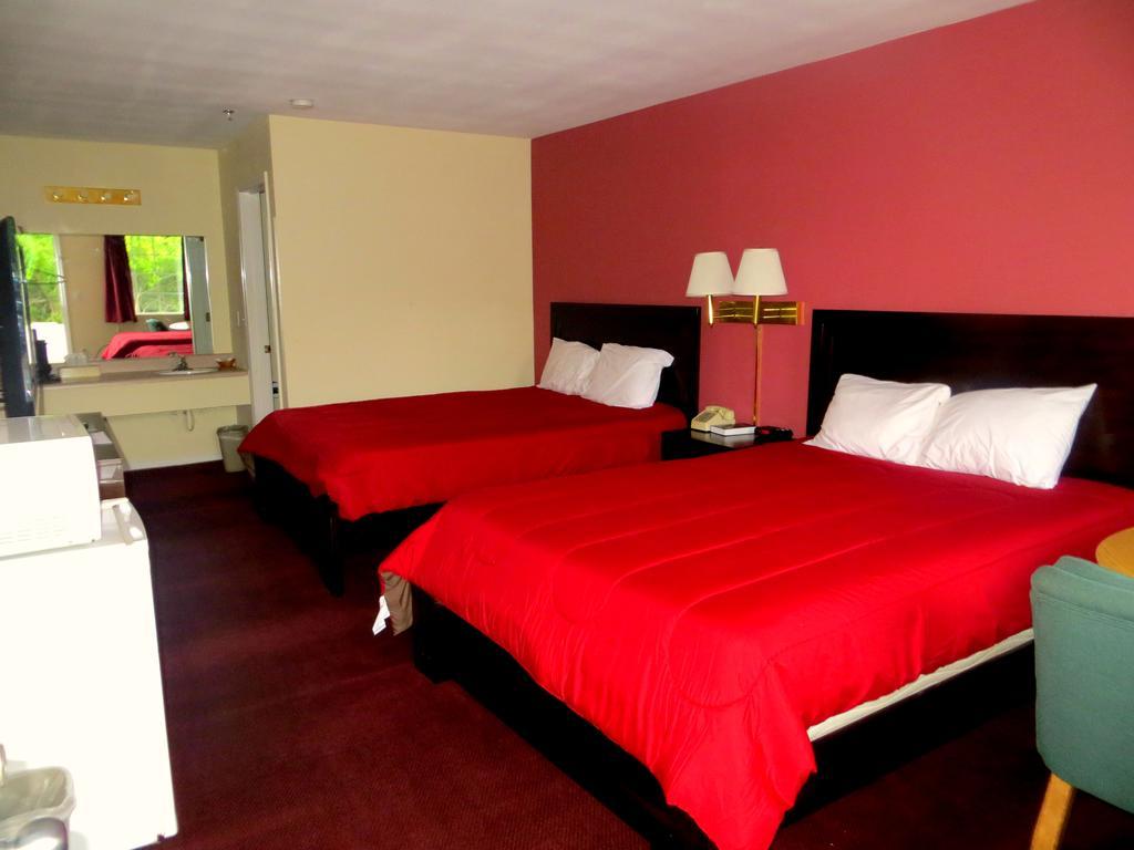 Peach Tree Inn Branson Habitación foto